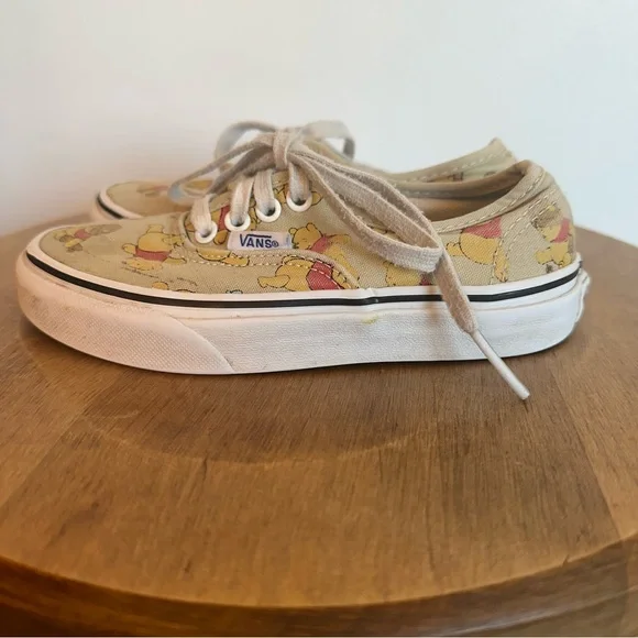 VANS Winnie the Pooh Kids Sneakers Size 13 Honey Pot Toddlers Runners Shoes - Picture 8 of 16